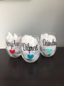 Personalized Stemless Wine Glasses | 18 Different Font Styles To Choose From!